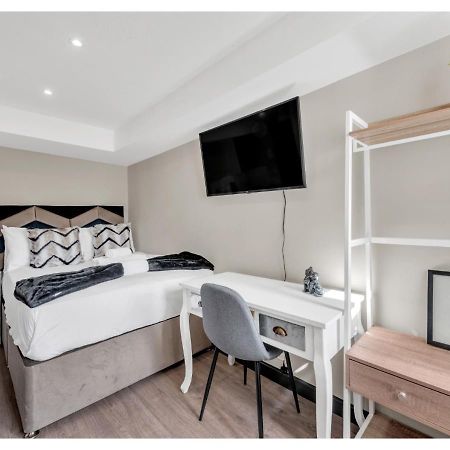 Stay & Explore: Convenient Studio - Prime Location Londres Exterior foto